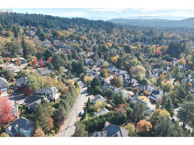 12739 Sw LESSER Rd, Portland, OR 97219