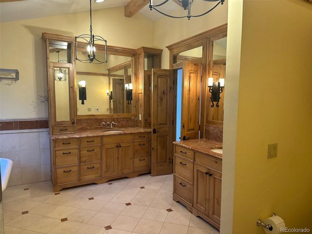 10541 Sandstone Run, Littleton, CO 80125