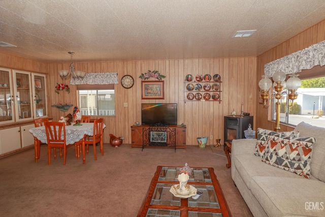 2410 Ronita Lane 33, Lake Isabella, CA 93240