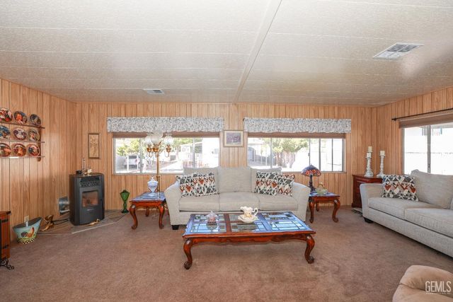 2410 Ronita Lane 33, Lake Isabella, CA 93240