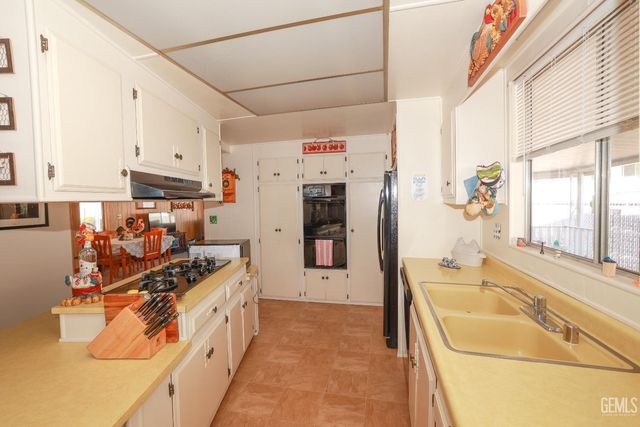 2410 Ronita Lane 33, Lake Isabella, CA 93240