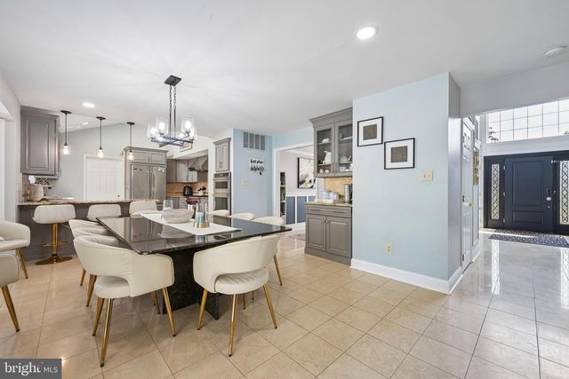 2206 DERBY DR, Cinnaminson, NJ 08077