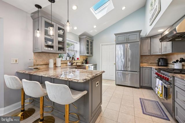 2206 DERBY DR, Cinnaminson, NJ 08077