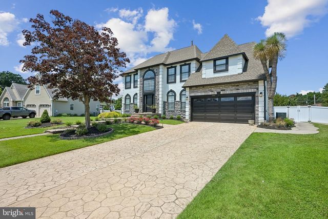 2206 DERBY DR, Cinnaminson, NJ 08077
