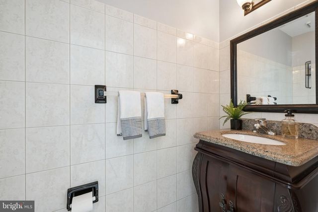 2206 DERBY DR, Cinnaminson, NJ 08077