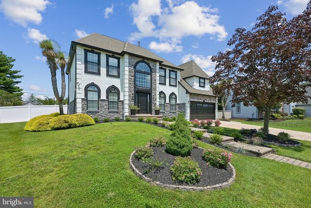 2206 DERBY DR, Cinnaminson, NJ 08077