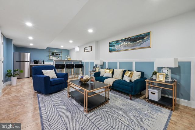 2206 DERBY DR, Cinnaminson, NJ 08077