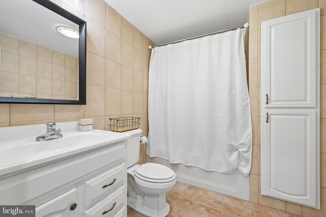 2206 DERBY DR, Cinnaminson, NJ 08077