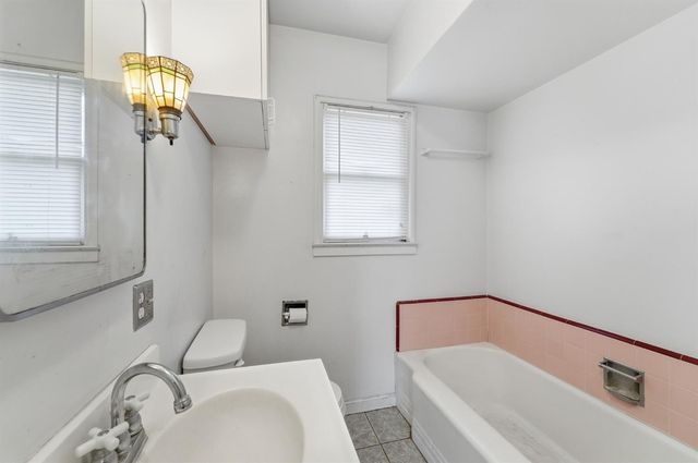 1127 W 19th St, Merced, CA 95340