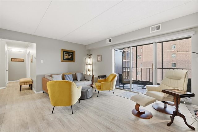 5600 Munhall Road 501, Squirrel Hill, PA 15217