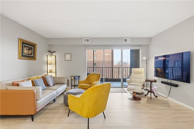 5600 Munhall Road 501, Squirrel Hill, PA 15217