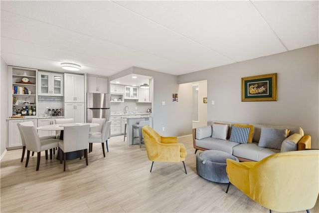 5600 Munhall Road 501, Squirrel Hill, PA 15217