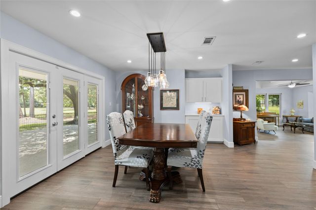 5911 Masters Drive, Houston, TX 77069
