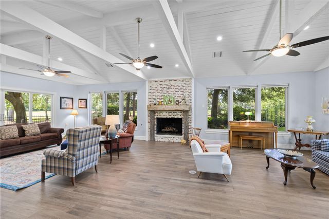 5911 Masters Drive, Houston, TX 77069