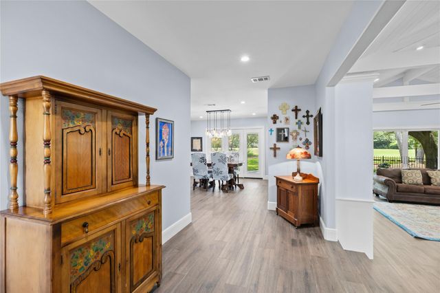 5911 Masters Drive, Houston, TX 77069