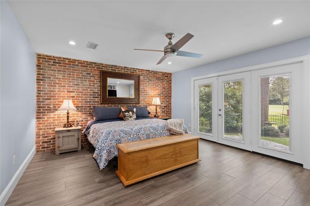 5911 Masters Drive, Houston, TX 77069