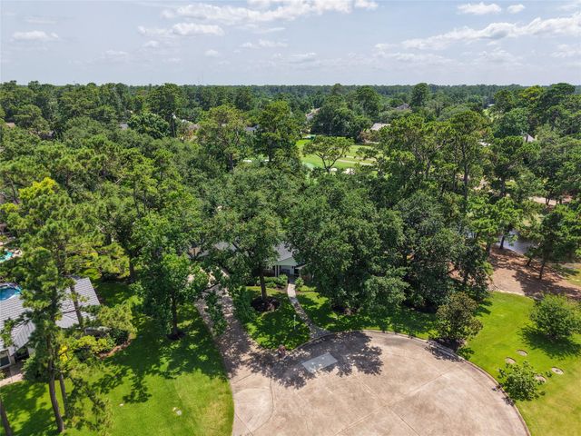 5911 Masters Drive, Houston, TX 77069