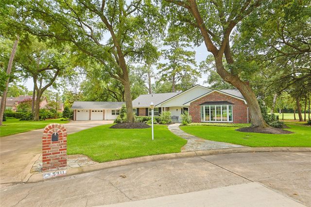 5911 Masters Drive, Houston, TX 77069