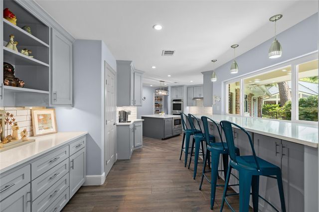 5911 Masters Drive, Houston, TX 77069