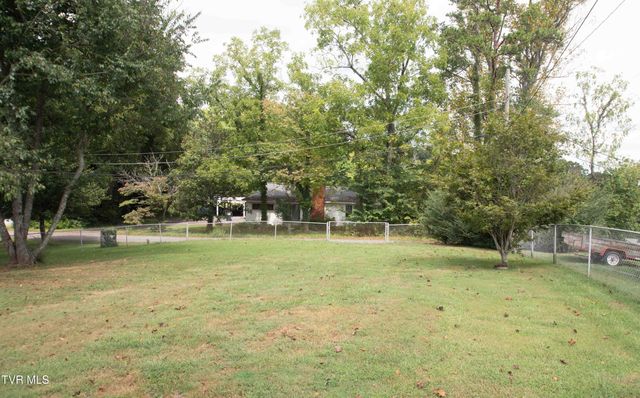 1524 Parton Drive, Kingsport, TN 37660