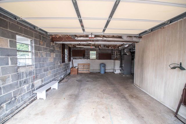 1524 Parton Drive, Kingsport, TN 37660