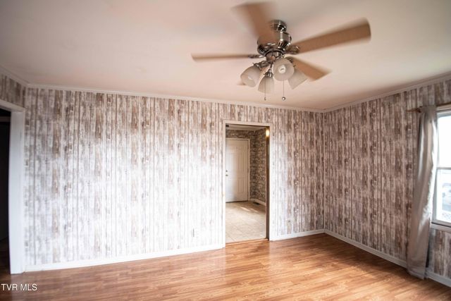 1524 Parton Drive, Kingsport, TN 37660
