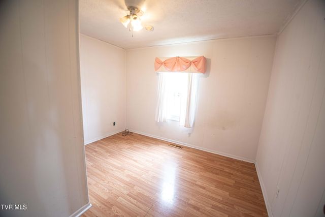 1524 Parton Drive, Kingsport, TN 37660