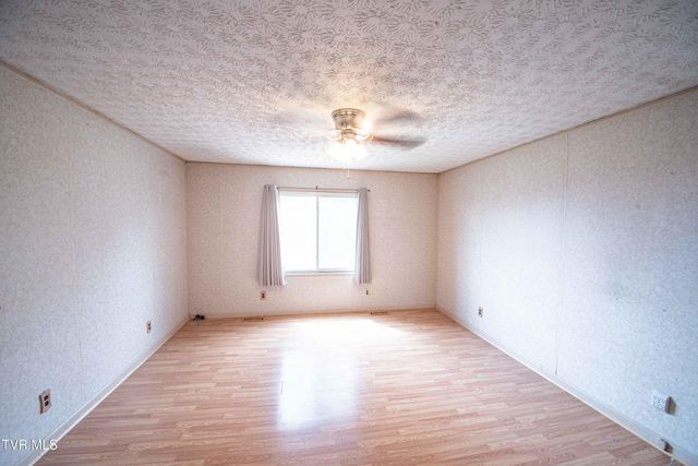 1524 Parton Drive, Kingsport, TN 37660