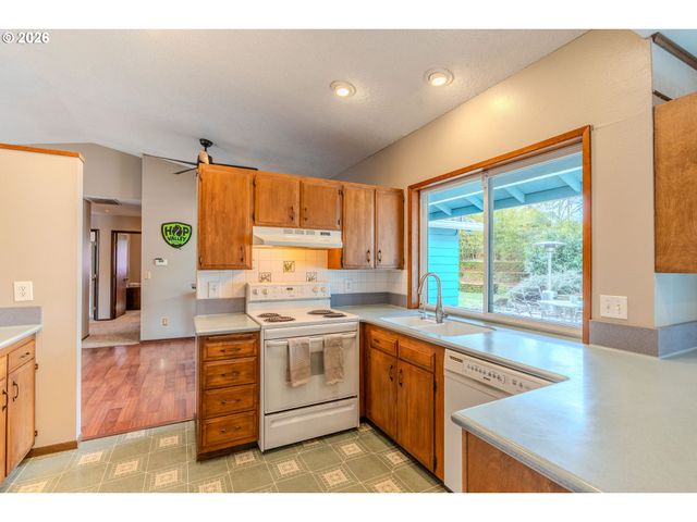 5285 Sw 197TH Ave, Beaverton, OR 97078