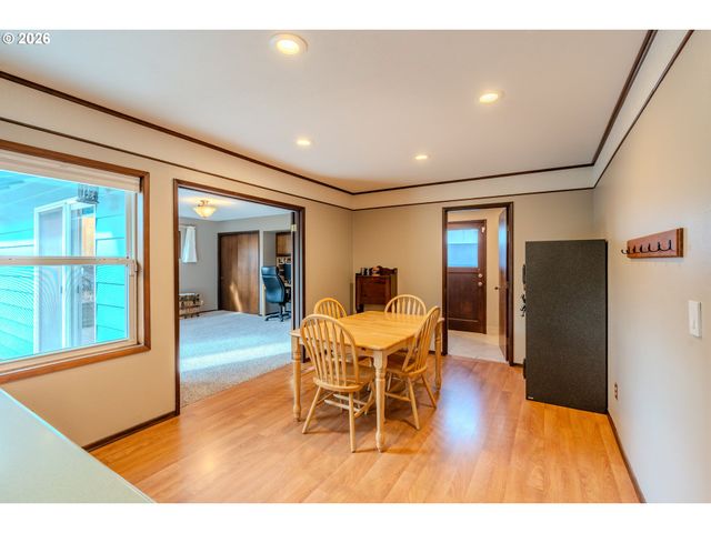 5285 Sw 197TH Ave, Beaverton, OR 97078