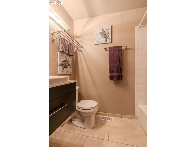 5285 Sw 197TH Ave, Beaverton, OR 97078