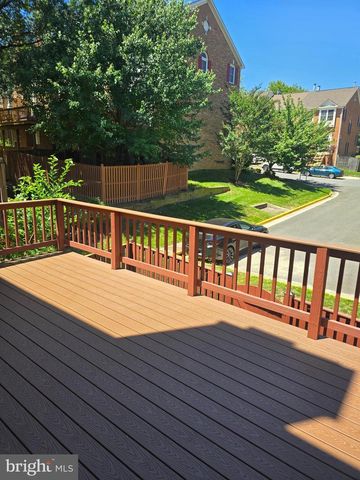 2106 BOBBYBER DR, Vienna, VA 22182