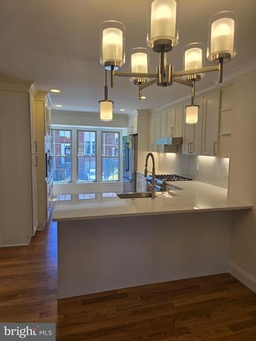 2106 BOBBYBER DR, Vienna, VA 22182