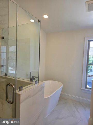 2106 BOBBYBER DR, Vienna, VA 22182