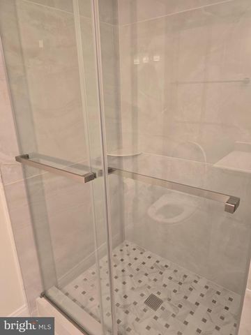 2106 BOBBYBER DR, Vienna, VA 22182
