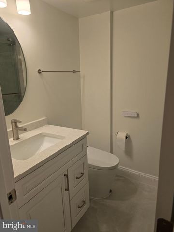 2106 BOBBYBER DR, Vienna, VA 22182