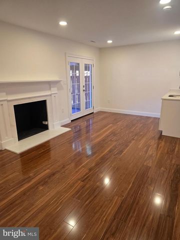 2106 BOBBYBER DR, Vienna, VA 22182