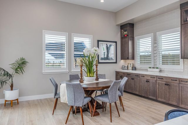 4067 Whitney Vista Ln, Rocklin, CA 95677