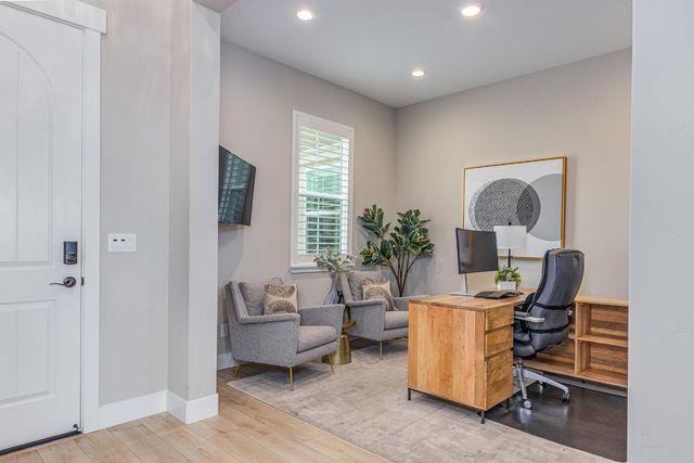 4067 Whitney Vista Ln, Rocklin, CA 95677