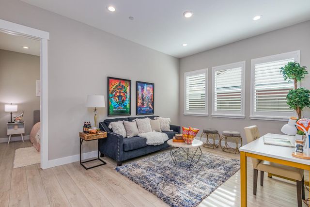 4067 Whitney Vista Ln, Rocklin, CA 95677