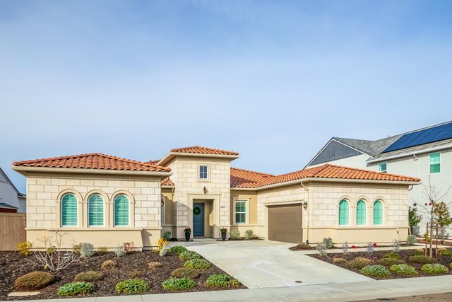 4067 Whitney Vista Ln, Rocklin, CA 95677