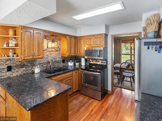 3920 Linden Circle, Chanhassen, MN 55331