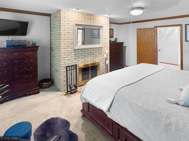 3920 Linden Circle, Chanhassen, MN 55331