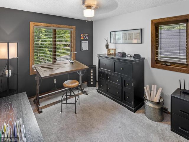 3920 Linden Circle, Chanhassen, MN 55331