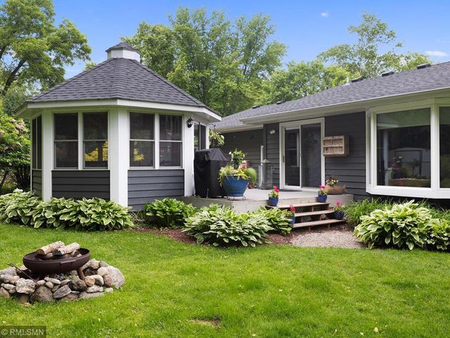 3920 Linden Circle, Chanhassen, MN 55331