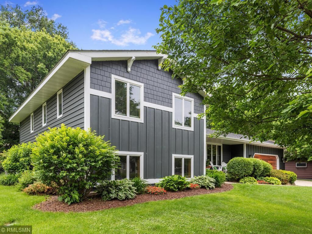 3920 Linden Circle, Chanhassen, MN 55331