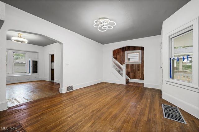 3303 E 118th Street, Cleveland, OH 44120