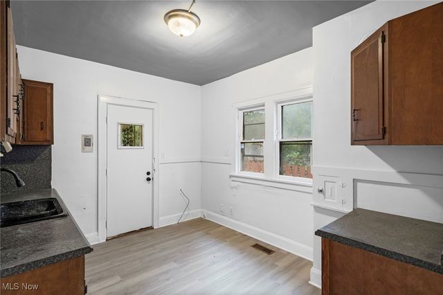 3303 E 118th Street, Cleveland, OH 44120