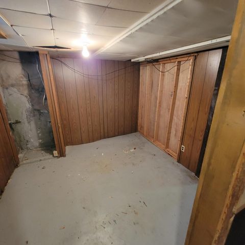 2027 denwood Avenue Sw, City Of Wyoming, MI 49509