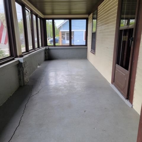 2027 denwood Avenue Sw, City Of Wyoming, MI 49509